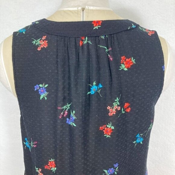 🔥 3/$15 🔥 Old Navy Sleeveless Tank Top Floral Lightweight Summer Cottage M - Picture 4 of 5